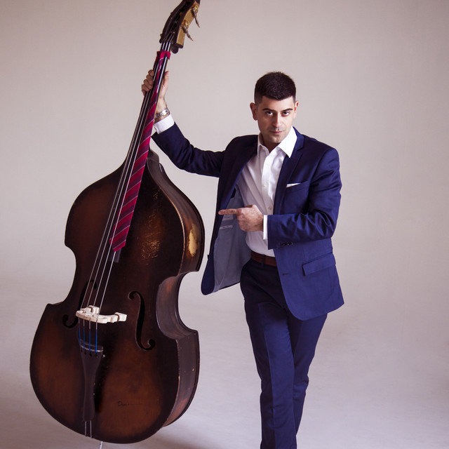 Dave Geodakyan